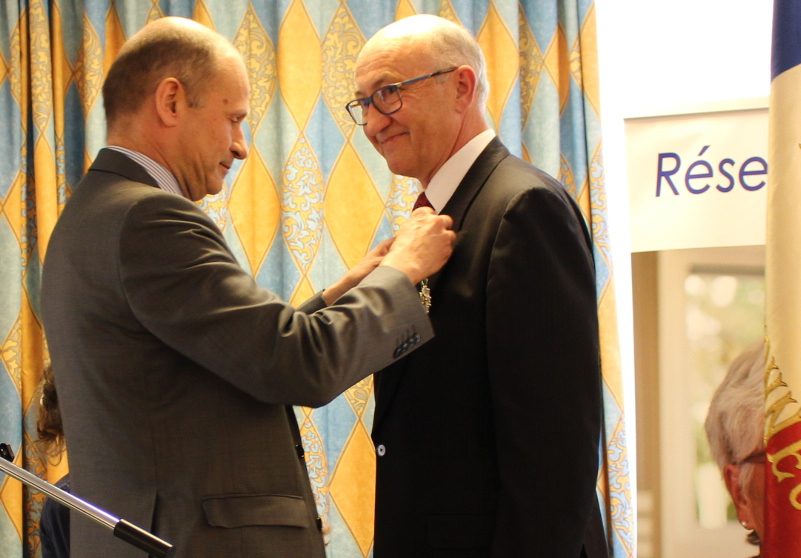 Le directeur du Réseau APA reçoit la Légion d’Honneur