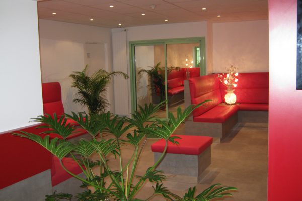 PETIT SALON